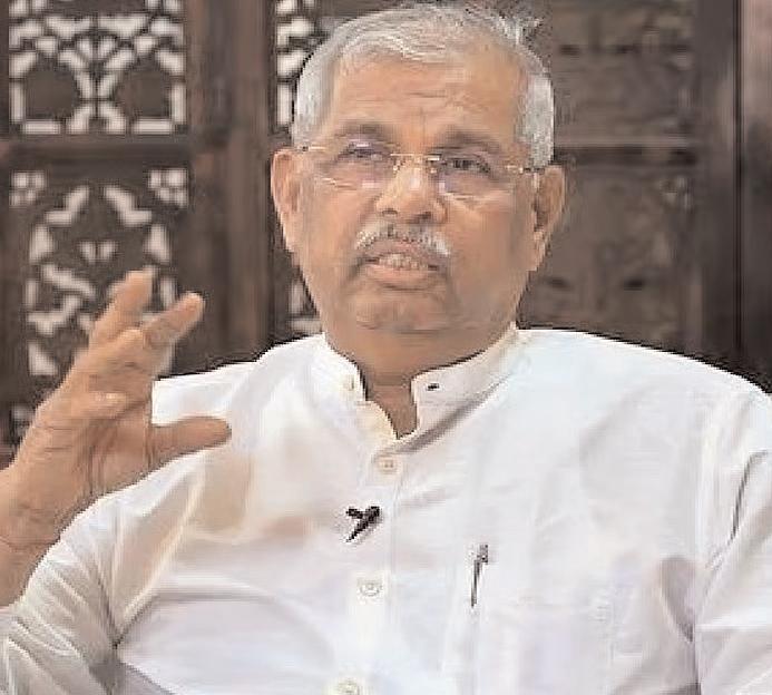 केरल के राज्यपाल ने विवाद के बीच स्कूलों में 'गुरु पूजा' का समर्थन किया