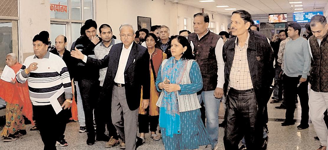 प्रदेश के बड़े अस्पतालों में जयपुरिया अस्पताल की तर्ज पर होगा क्यू मैनेजमेंट सिस्टम : गायत्री राठौड़