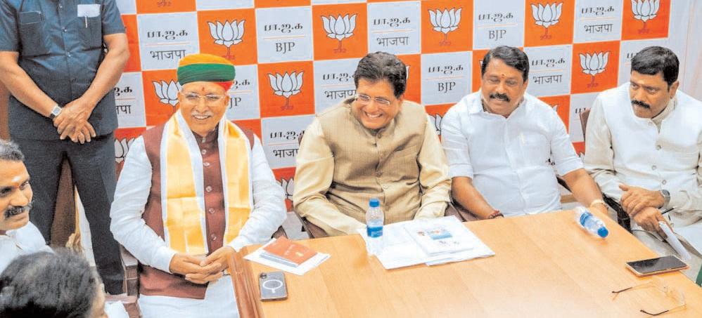 2026 चुनावः अन्नाद्रमुक और भाजपा ने प्रारंभिक वार्ता की, राजग की जीत का भरोसा जताया