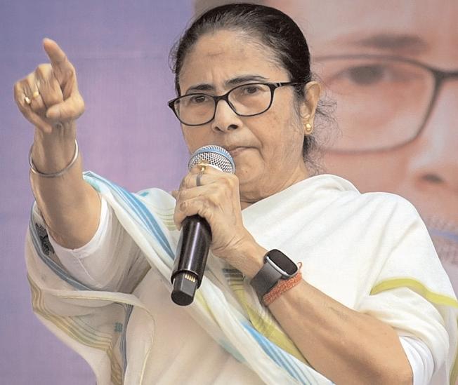 लोग मुझ पर तुष्टीकरण का गलत आरोप लगाते हैं, मैं सही मायने में धर्मनिरपेक्ष हूं : ममता