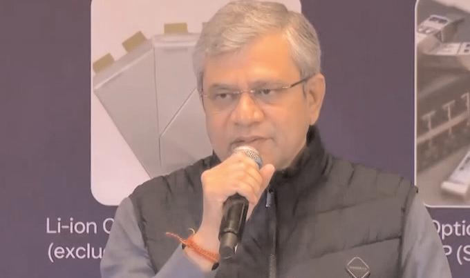 देश 2035 तक बनेगा दुनिया का सर्वश्रेष्ठ चिप उत्पादक : वैष्णव