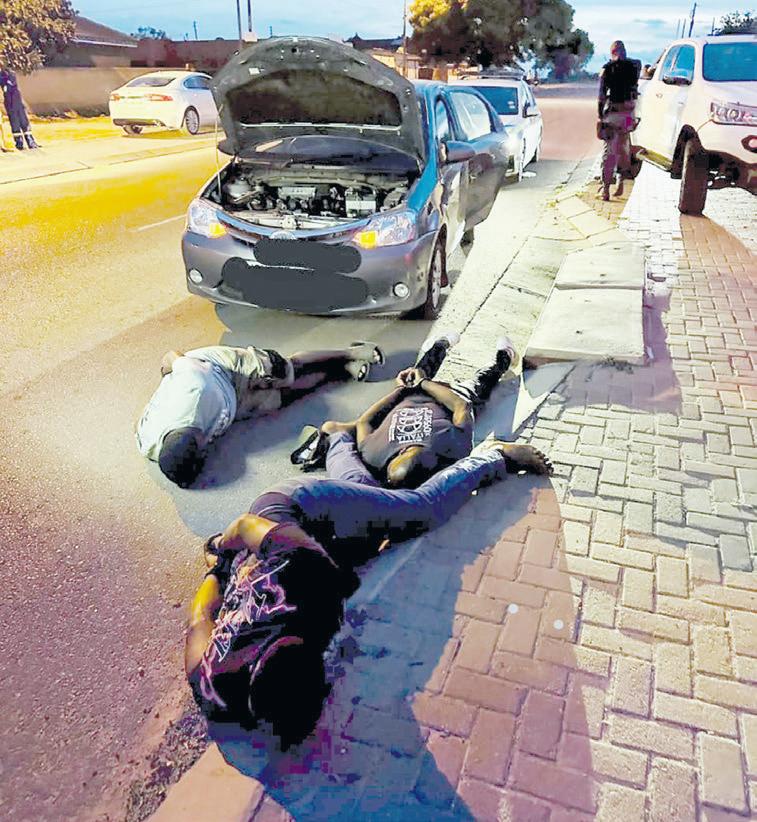 Cops clamp down on 959 suspects across Lim