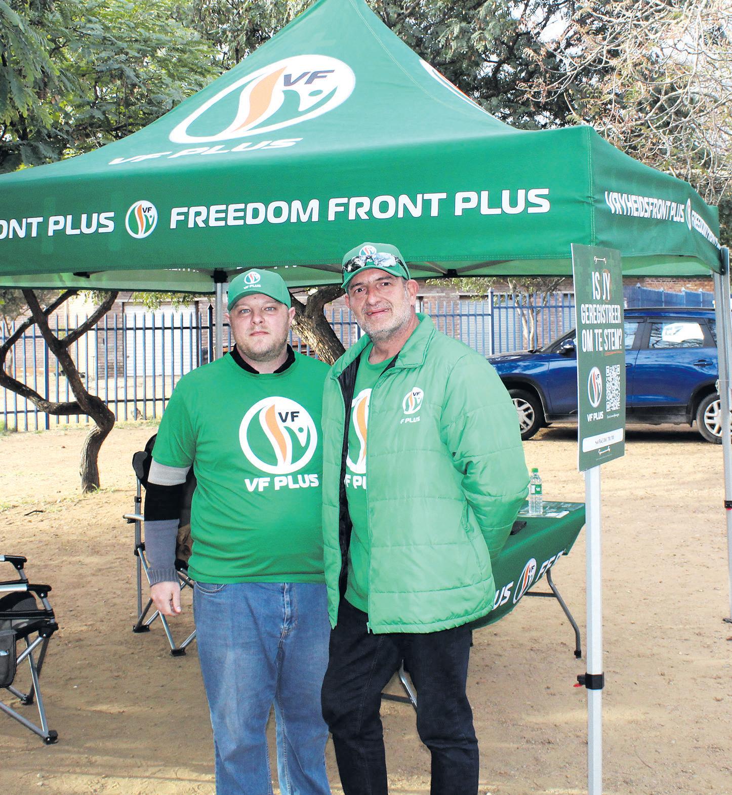 Residents brave cold weather to register to vote