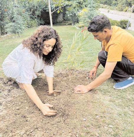 'एक पेड़ मां के नाम' पहल का हिस्सा बनीं कंगना रनौत, खास लोगों का जताया आभार