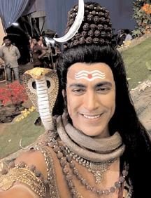 सच्ची भक्ति अपने अहंकार को त्यागकर ईश्वर के प्रेम पर भरोसा करने में है : तरूण खन्ना