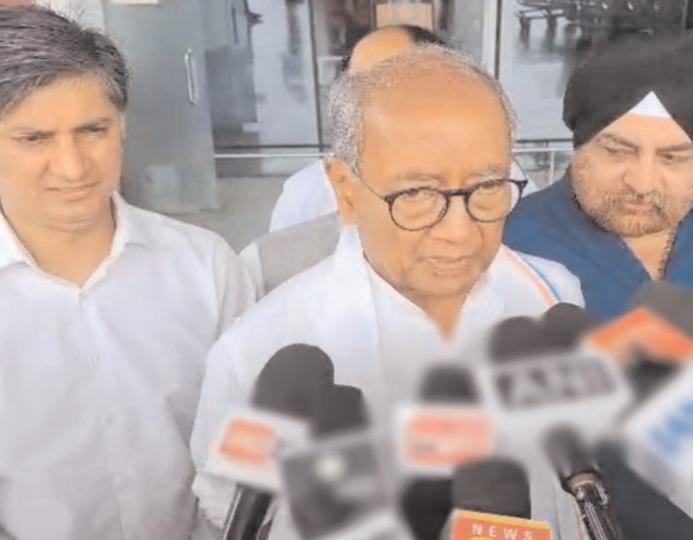 आपातकाल '50 साल पुरानी बात', पिछले 11 साल से 'अघोषित आपातकाल' : दिग्विजय सिंह