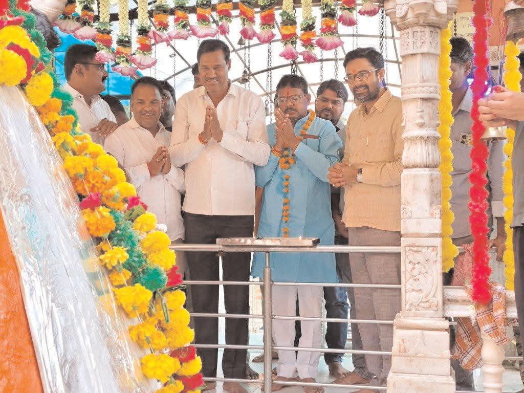रूप चतुर्दशी पर महिलाओं ने निखारा रूप, गोविंद देवजी मंदिर में मनाया सौभाग्य पर्व