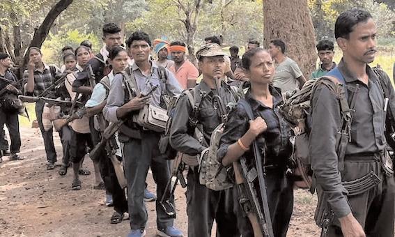 नक्सली माओवाद गिनता अंतिम सांसें