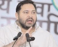तेजस्वी को बिहार विधानमंडल में महागठबंधन का नेता चुना गया