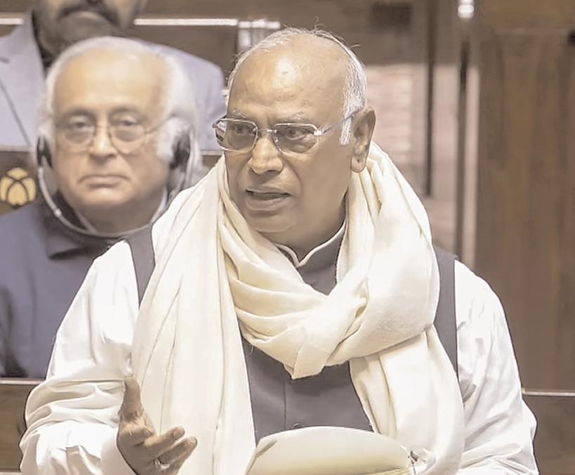 खरगे ने राज्यसभा में धनखड़ के ‘अचानक' इस्तीफे का जिक्र किया, सत्तापक्ष ने जताई आपत्ति