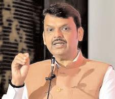 कुंभ पेड़ विवादः फडणवीस ने कहा - कुछ लोग राजनीतिक कारणों से पर्यावरणविद् बन गए हैं