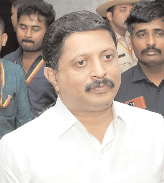 न्यायालय ने वरुणा से सिद्दरामय्या के निर्वाचन को चुनौती देने वाली याचिका पर उनसे जवाब मांगा