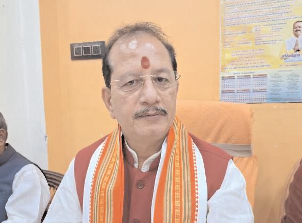 भूमि सुधार में लापरवाही बर्दाश्त नहीं, खराब प्रदर्शन पर होगी कार्रवाई : विजय सिन्हा