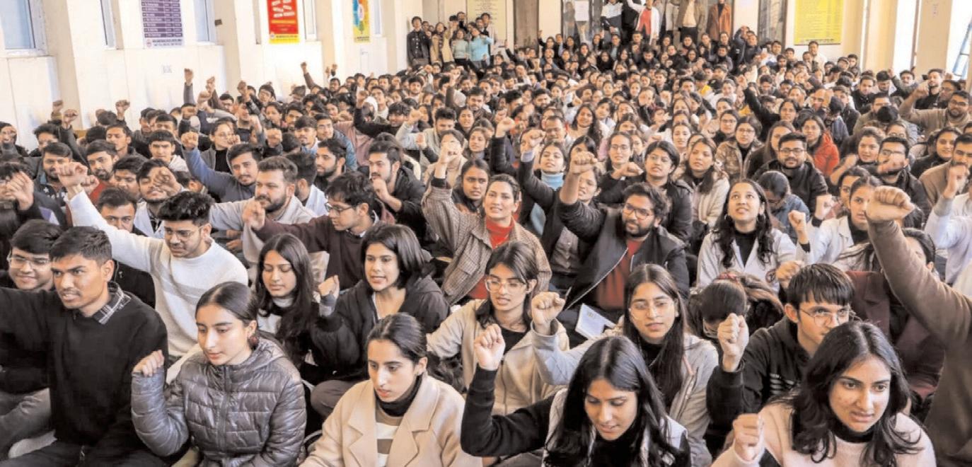 हिमाचल प्रदेश में चिकित्सकों की अनिश्चितकालीन हड़ताल से राज्यभर में चिकित्सा सेवाएं प्रभावित