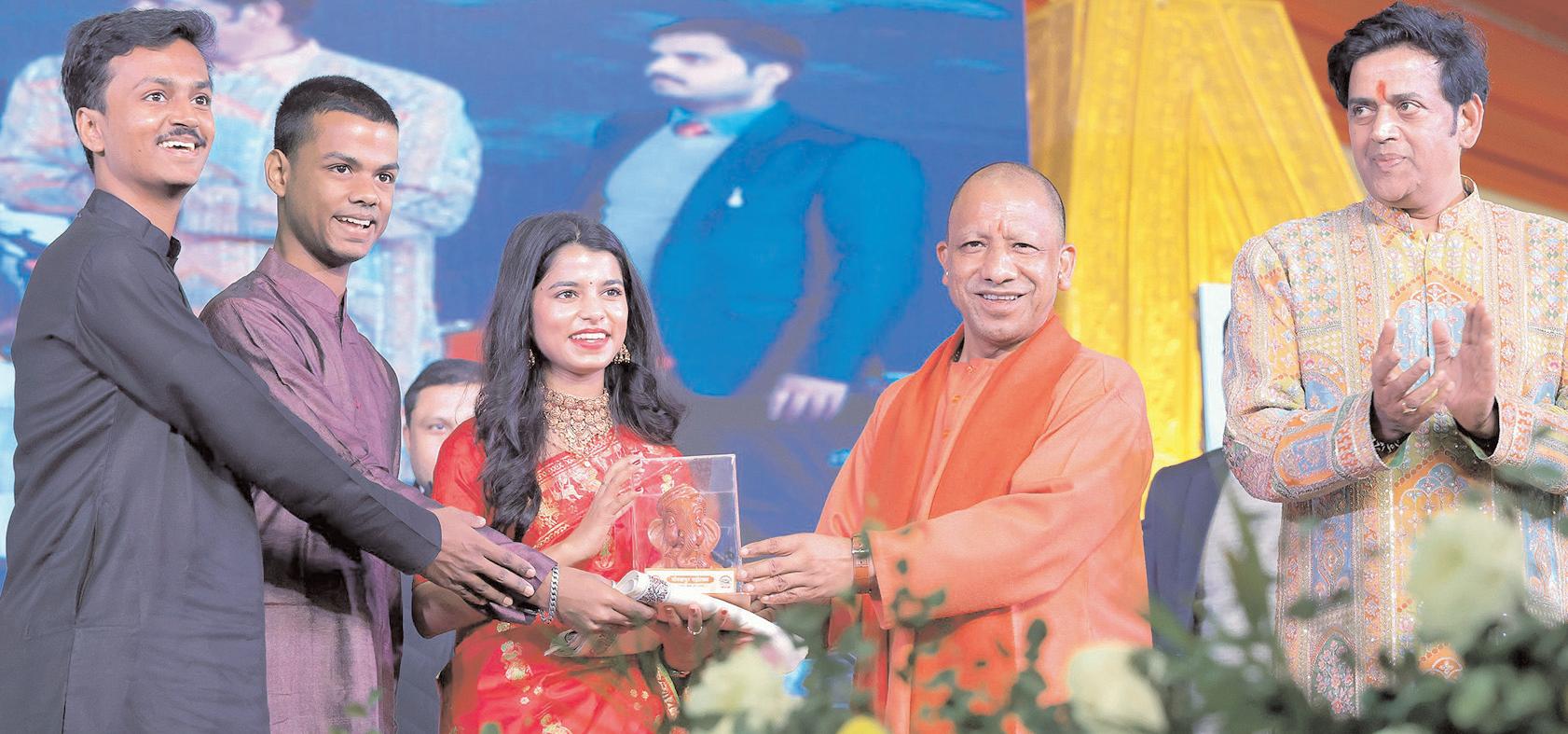 योगी की चेतावनी : अगर महिलाओं के खिलाफ अपराध किया तो होगी यमराज से मुलाकात
