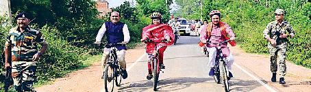 विश्व साइकिल दिवस पर साइकिल से की यात्रा स्वस्थ रहने के लिए स्वास्थ्य मंत्री ने दिया साइकिलिंग का संदेश