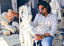 सफेद संगमरमर के मकराना पत्थरों से बनी हैं पूरक मंदिरों में स्थापित सभी मूर्तियां, राम दरबार का वजन कुल दो टन
