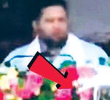 झुककर खुद को बचाया नेता प्रतिपक्ष ने जहां बोल रहे थे तेजस्वी यादव वहीं आ गिरा ड्रोन