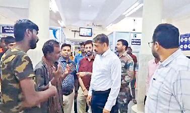 कलेक्टर का निरीक्षण, दिखाया सख्त रुख