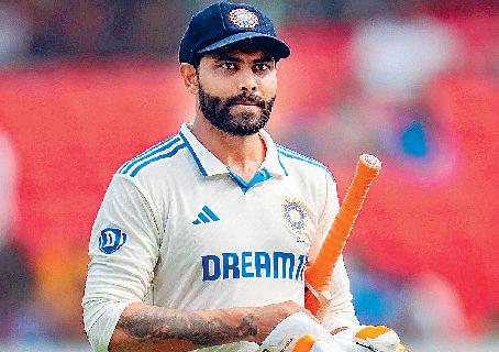 जडेजा ने 2000 रन और 100 विकेट लेने का बनाया रिकॉर्ड