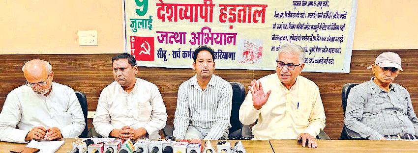 केंद्रीय राज्यमंत्री कृष्णपाल गुर्जर के आश्वासन पर ग्रामीणों को है पूरा भरोसा सरकार और अधिकारियों के सहयोग से निकलेगा अनंगपुर मामले का हलः करतार भड़ाना