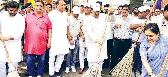 स्वच्छता सरकार व समाज की साझा जिम्मेदारीः मंत्री गोयल