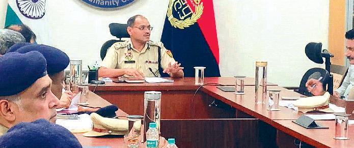 कांवड़ यात्रा की सुरक्षा के मद्देनजर पुलिस आयुक्त ने की मीटिंग, दिए आवश्यक दिशा निर्देश कांवड़ यात्रा के लिए रोड मैप तैयार, 1500 से अधिक पुलिस कर्मचारी ड्यूटी पर रहेंगे तैनात