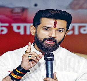 मुद्दों के साथ समीकरण को धार दे रहा राजग