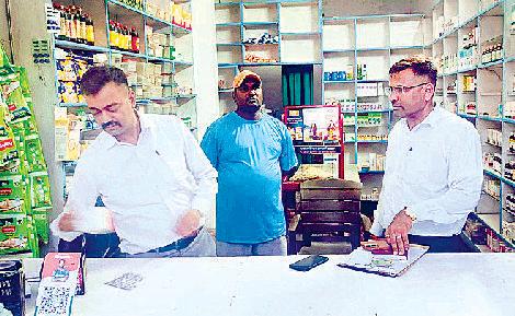 मुख्यमंत्री उड़न दस्ता ने अवैध रूप से चल रहे मेडिकल स्टोर व अनाधिकृत एमटीपी किट और दवाई बेचने वालों पर दर्ज कराई एफआईआर
