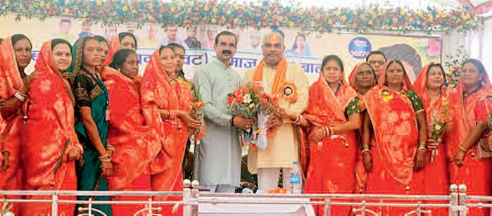 छत्तीसगढ़ के निषाद समाज का वार्षिक अधिवेशन ग्राम भिलाई में आयोजित निषाद समाज के युवा प्रतिभा का कर रहे प्रदर्शनः विधायक कुंवर सिंह