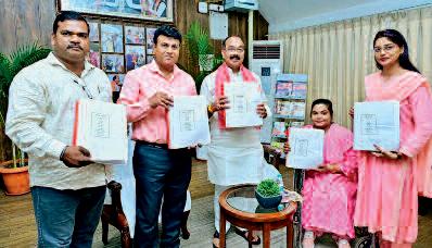 राष्ट्रपति पुरस्कृत शिक्षकों ने लिखी ब्रेललिपि पुस्तक आपदा से सबक
