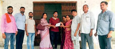 बिजली बिल व बिजली गुल की समस्या को लेकर सौंपा ज्ञापन