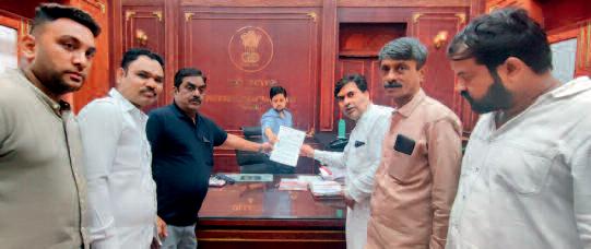 शक्ति नगर तालाब मामले में कलेक्टर को सौंपा ज्ञापन