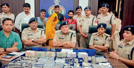 महावीर कॉलोनी में 50 लाख की चोरी के आरोपी खैरागढ़ से हुए गिरफ्तार, जमीन में गड़ाए जेवरात