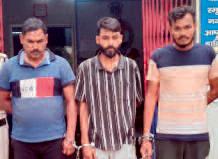 नकली क्राइम ब्रांच का अधिकारी बनकर वसूली, तीन गिरफ्तार