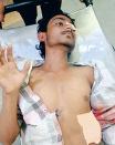 टकराने के विवाद में युवक पर चाकू से जानलेवा हमला