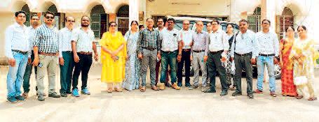 अर्बन नक्सली कहने वाले नेता के खिलाफ शिक्षकों ने खोला मोर्चा