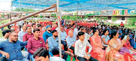 ब्लाकस्तरीय शाला प्रवेशोत्सव में प्रतिभावान छात्र हुए सम्मानित