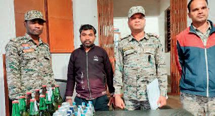 बहीगांव चारभाटा तिराहा से 12 लीटर अवैध शराब जब्त