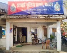 पत्नी ने पति के खिलाफ और सास ने बहू के खिलाफ कराया केस दर्ज
