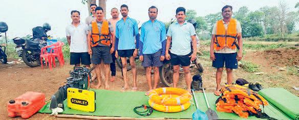 जिला प्रशासन ने श्यामनगर में किया मॉक ड्रिल बाढ़ आपदा से निपटने की तैयारियों का किया आंकलन