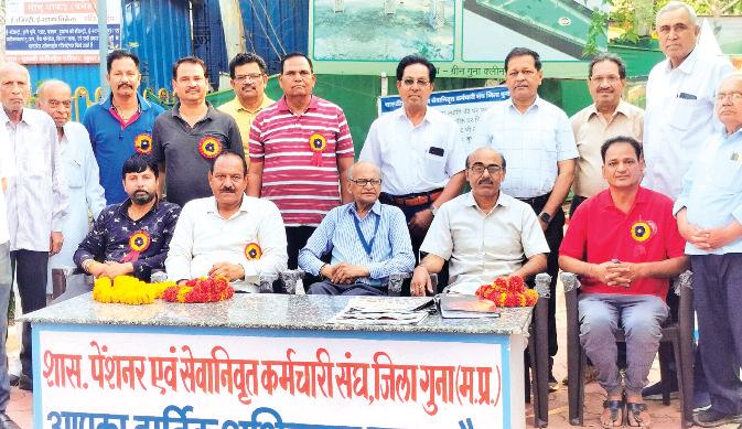 पेंशनर संघ ने नवनिर्वाचित अधिवक्ता संघ पदाधिकारियों का स्वागत किया