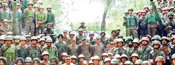 भारत ने खोली पोल तो सकपका गया पाकिस्तान बोला- शाहीन मिसाइल का इस्तेमाल नहीं किया