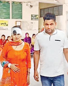 रोडवेज बस पलटी, ट्रक को साइड देने के चक्कर में हादसा, 22 यात्री घायल
