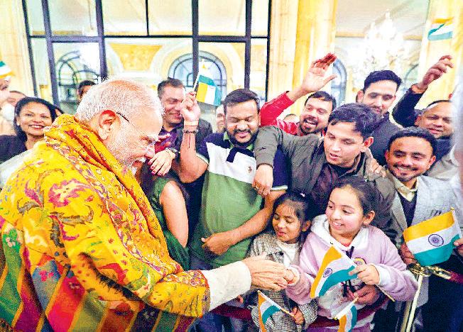 संस्कृति के रिश्ते दिलों से बनते हैं... दूरियों से नहीं