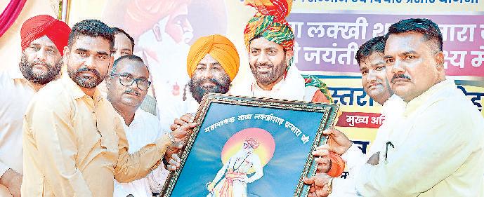 प्रदेश में कोई एक चौक, सड़क और कम्यूनिटी सेंटर बाबा लक्खी शाह वंजारा के नाम पर होंगे