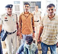 अवैध शराब की 160 पेटी के साथ एक दबोचा