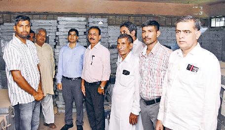 ईवीएम वेयर हाउस का निरीक्षण किया