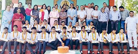 शौर्य ने प्राप्त किए 97.4% अंक