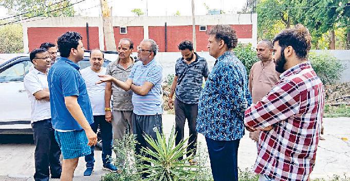 नहर आने के दो दिन बाद भी पेयजल संकट, लोग परेशान